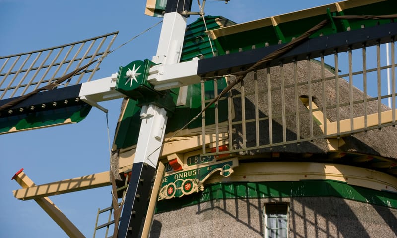 Praten met wieken molen De Onrust