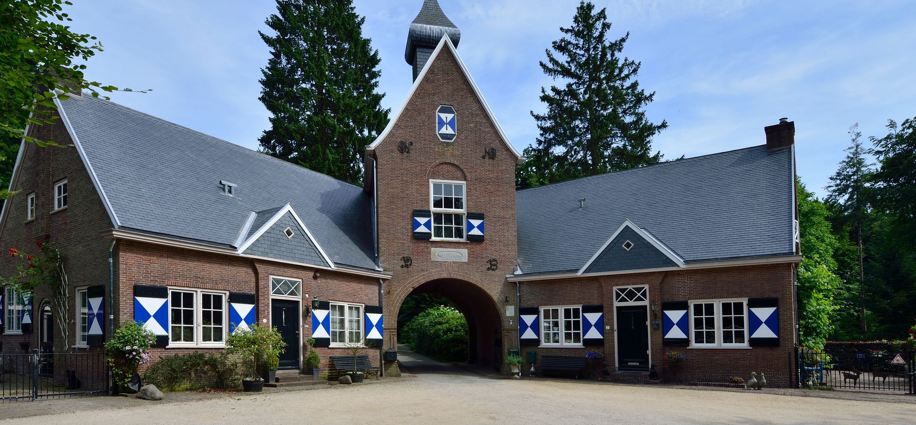 Poortgebouw van landgoed De Ruiterberg