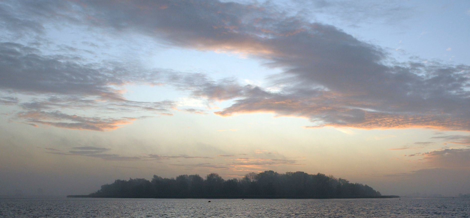 Het vogeleiland bij Zwarte Meer