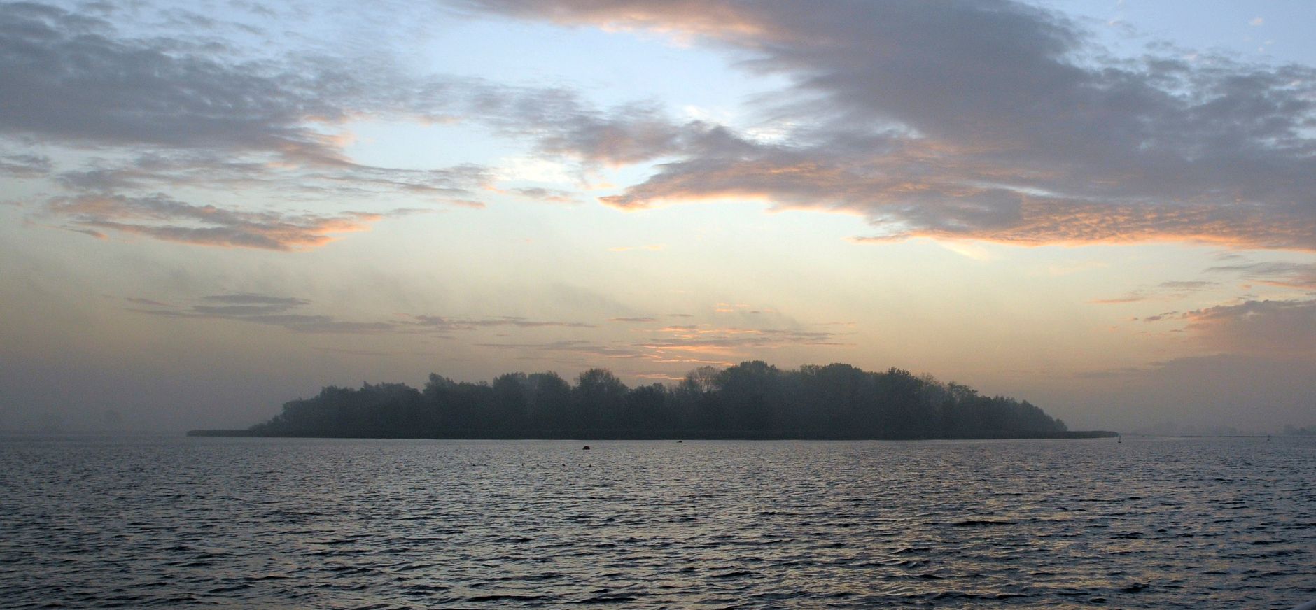 Het vogeleiland bij Zwarte Meer