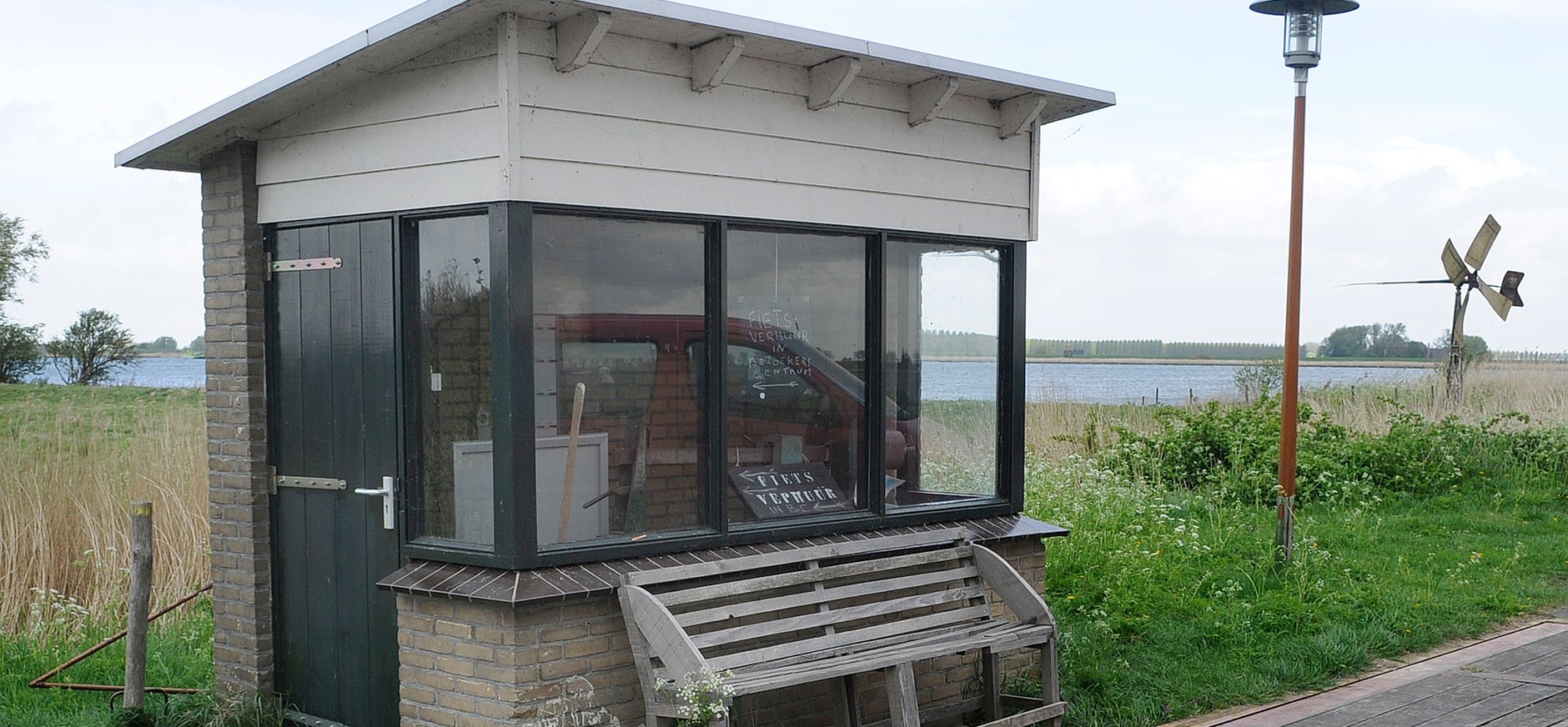 Havens, sluizen, muraltmuren en weegbruggen op Tiengemeten