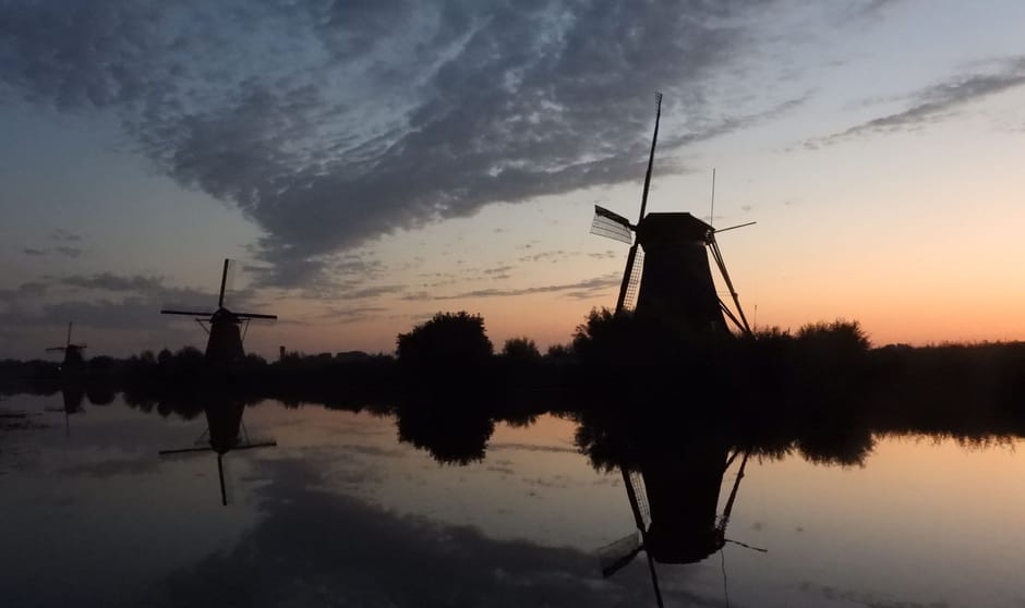 Molens van kinderdijk s chotends om half 6 gemaakt