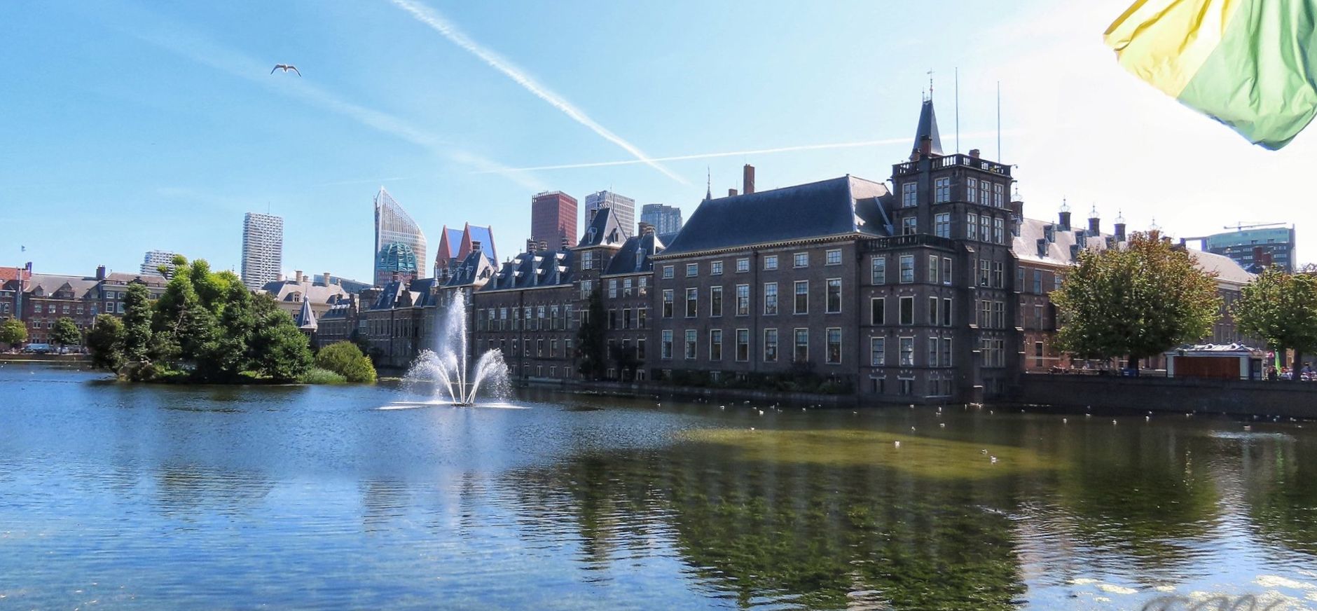 Hofvijver en Binnenhof in Den Haag 