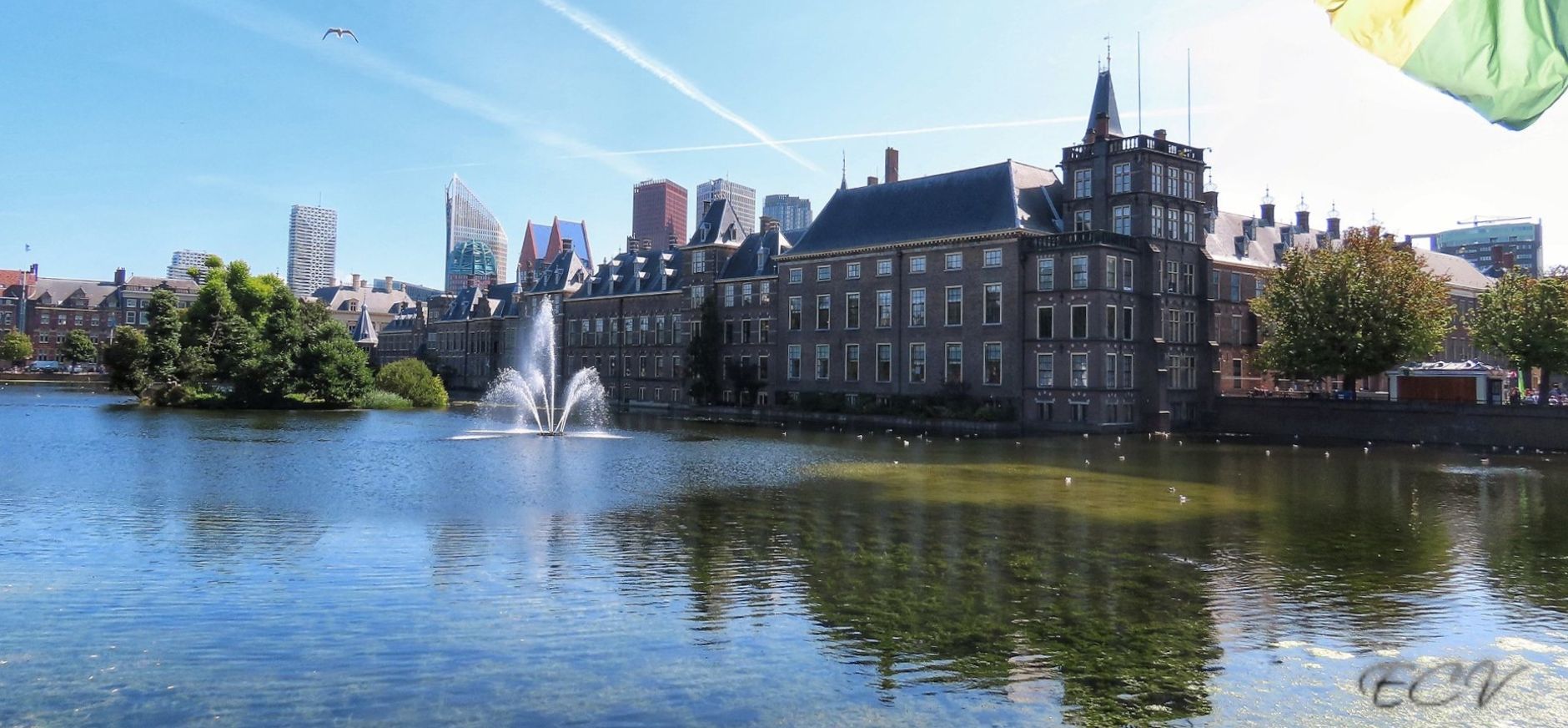 Hofvijver en Binnenhof in Den Haag