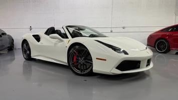 2019 Ferrari 488 -'s photo