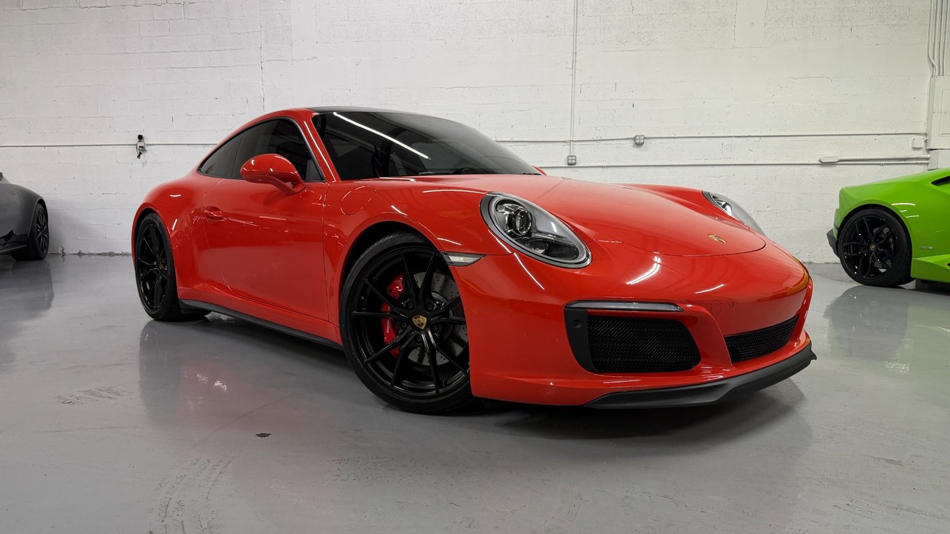 2017 PORSCHE 911