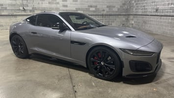 2021 Jaguar F-TYPE R's photo