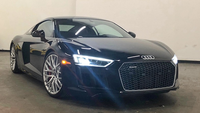 2017 AUDI R8 5.2 QUATTRO