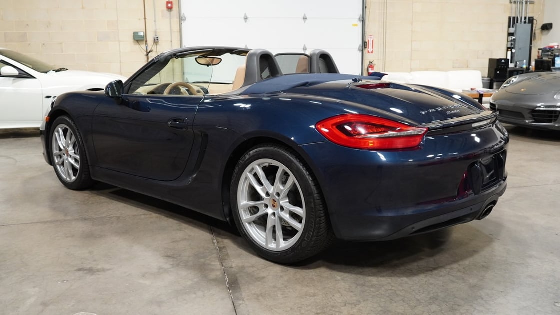 2014 Porsche Boxster photo 3