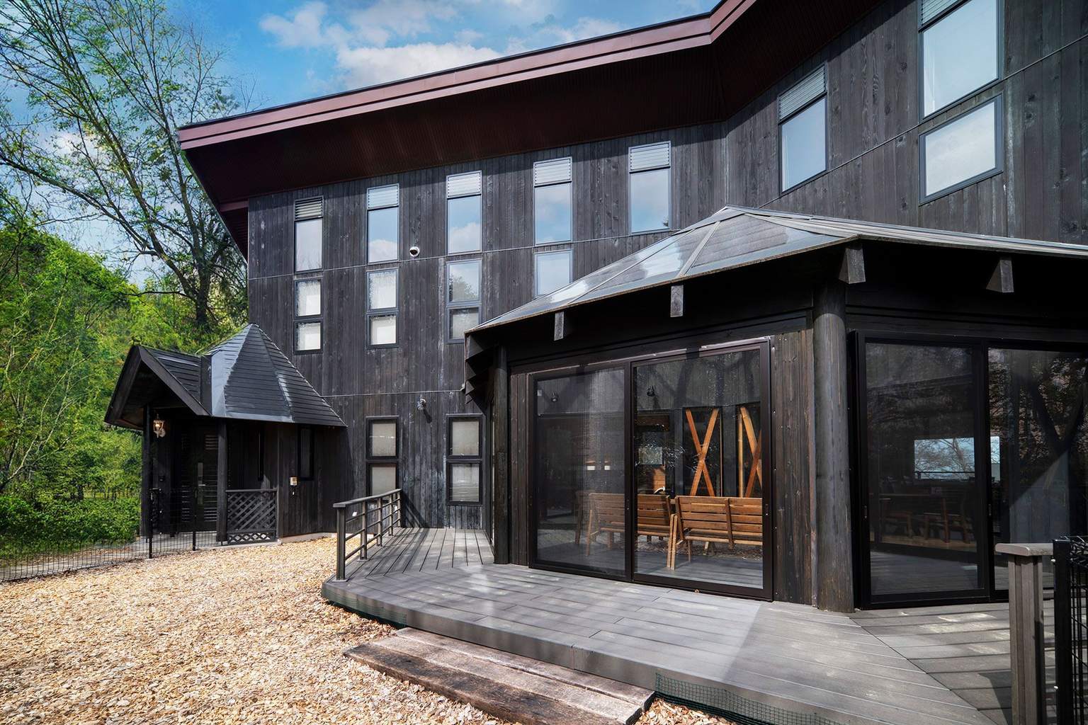 大型度假小屋（禁止吸煙），配備天然溫泉、桑拿浴室和狗狗活動區 - 7