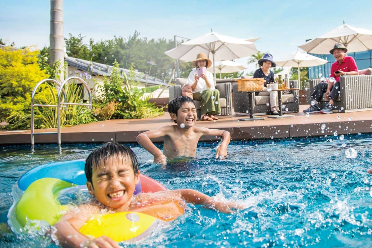 THE LIVING GARDEN - 0