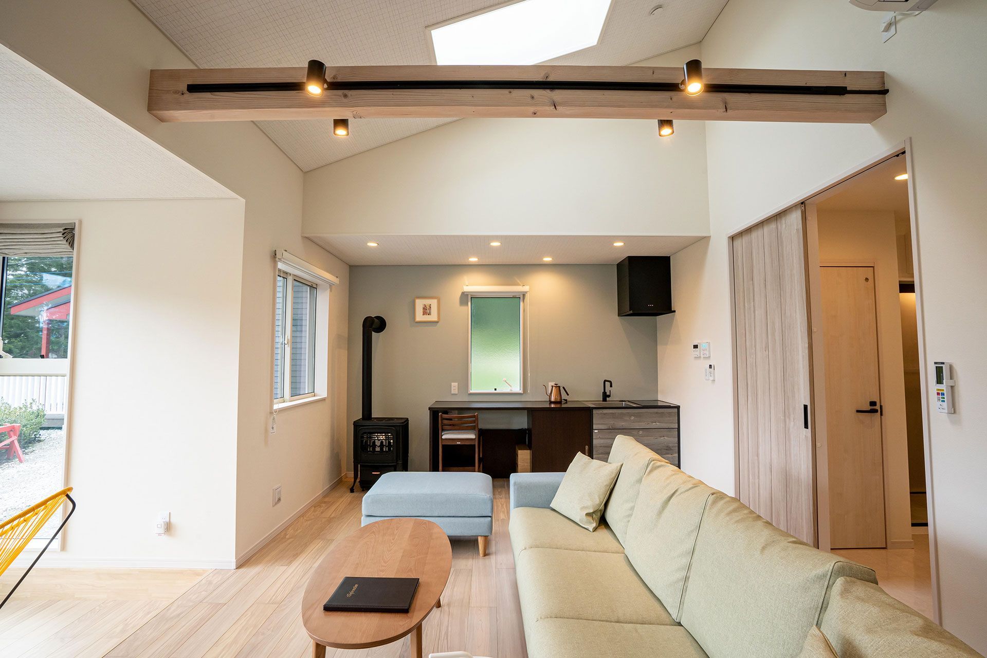 SPACES & AMBIANCE