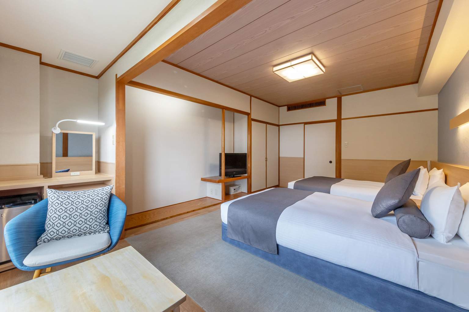 [Directly connected to the dog run] Japanese modern twin room (3 rooms)