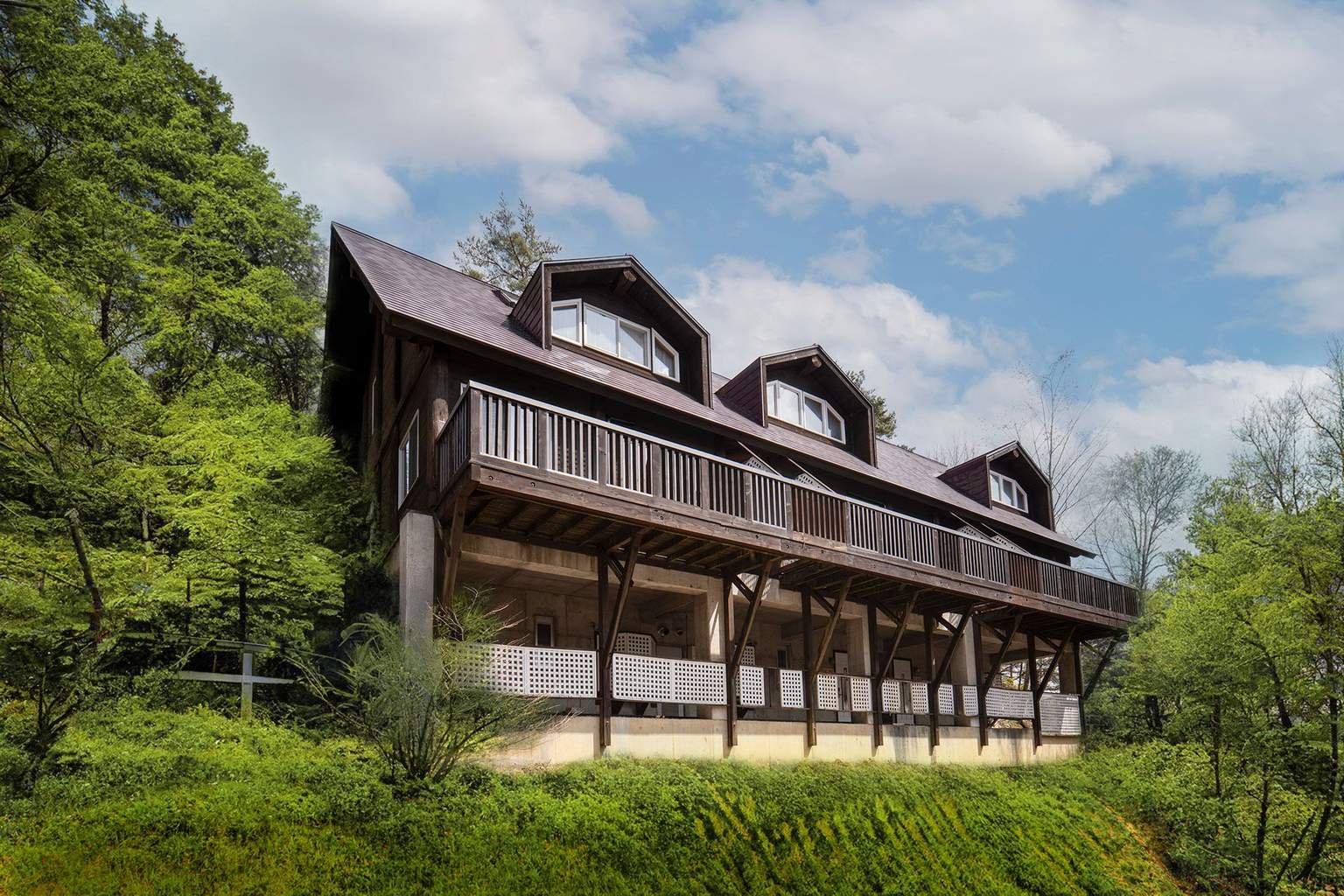 【含天然溫泉】帶狗狗入住的梯田式小屋（5間）