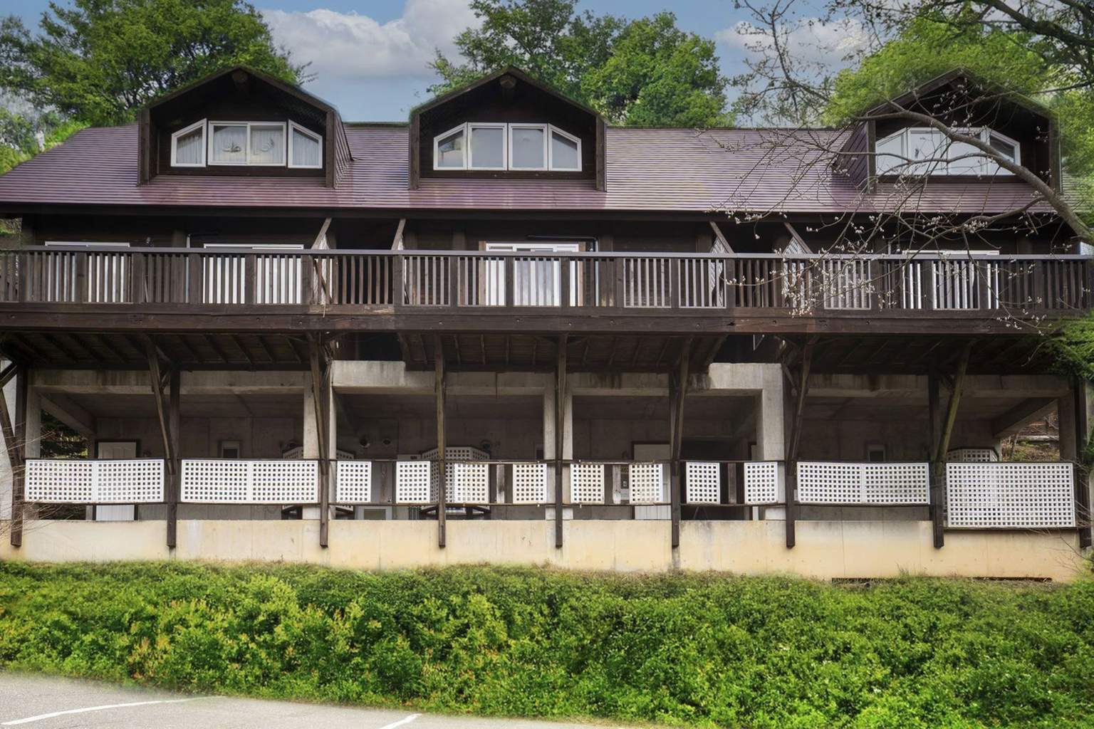 【含天然溫泉】帶狗狗入住的梯田式小屋（6間）