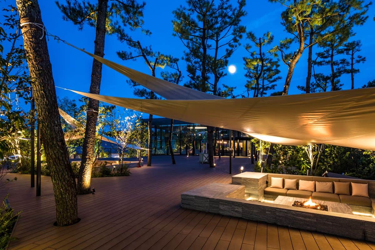 THE LIVING GARDEN - 3