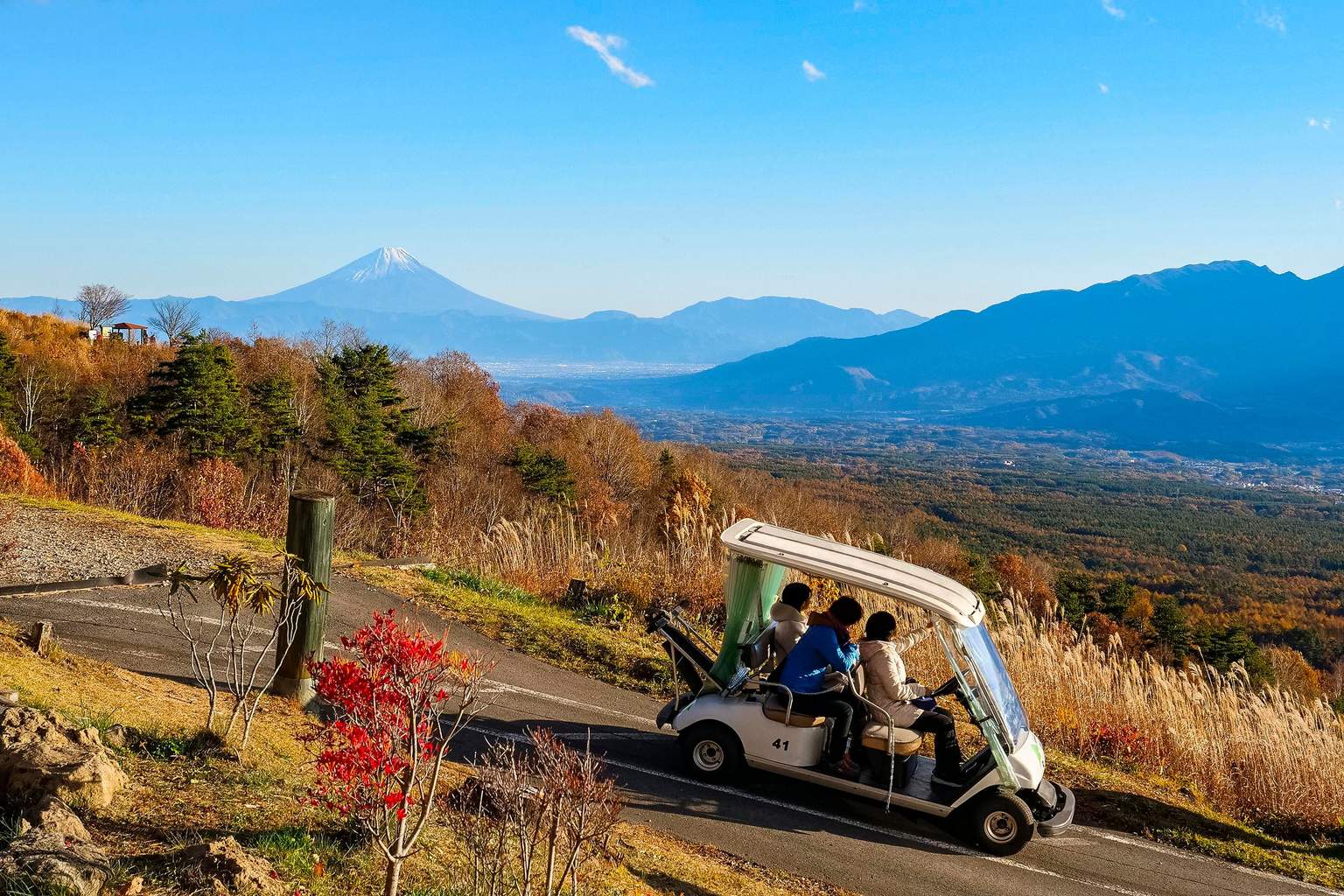 天空へ続く、山の絶景ドライブ