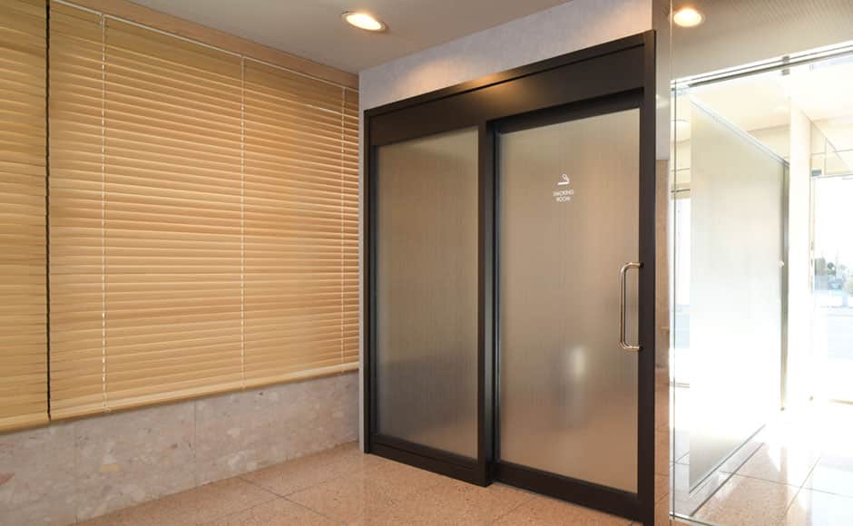 喫煙スペース - 0