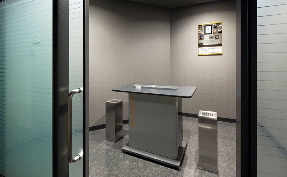 喫煙スペース - 0