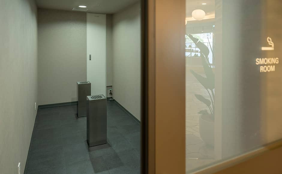 喫煙スペース - 0