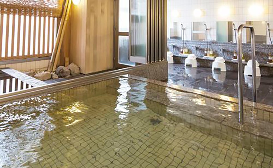 Large public bath - 1