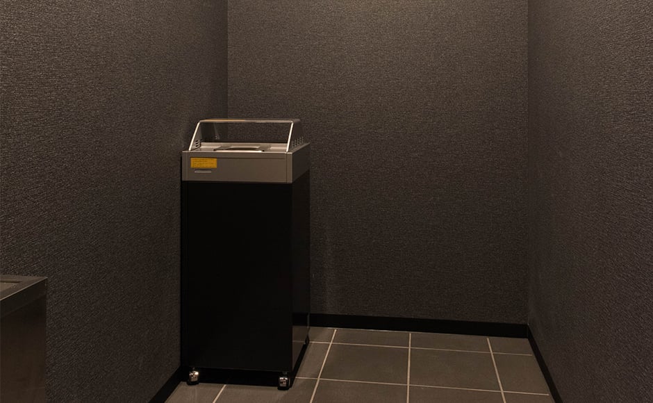 喫煙スペース - 0