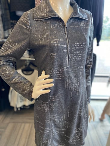 ARTEX ROBE DEMI ZIP MOTIF LETTRES ARGENT MÉTALLIQUE