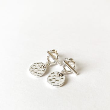 CARACOL BOUCLE D'OREILLE PENDENT PASTILLE MARTELÉ