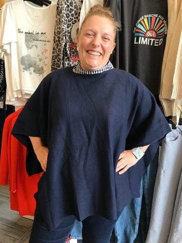 M ITALY CAPE EN TRICOT MARINE STYLE PONCHO