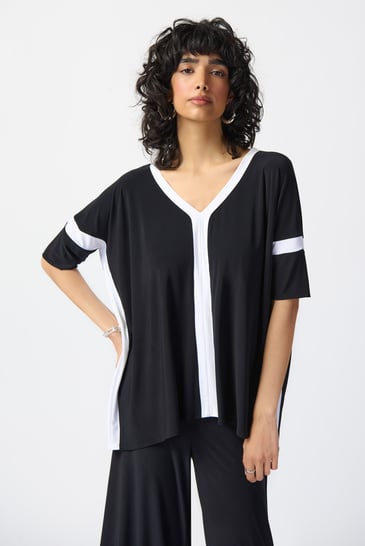 JOSEPH RIBKOFF HAUT CONTRASTE EN TRICOT SOYEUX COL V