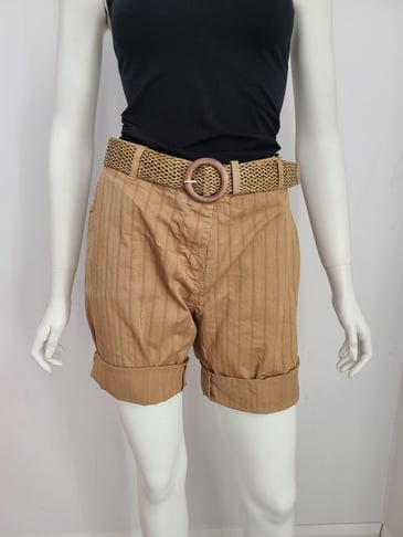 Elissia culotte courte ligné ton sur ton avec ceinture