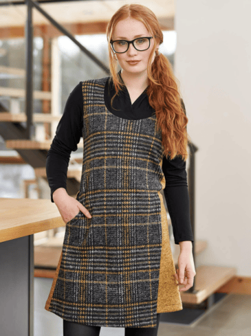 RNSP ROBE À MANCHE LONGUE CARREAUTÉ CHARCOAL ET JAUNE MOUTARDE AVEC 1 POCHE SUR LE CÔTÉ