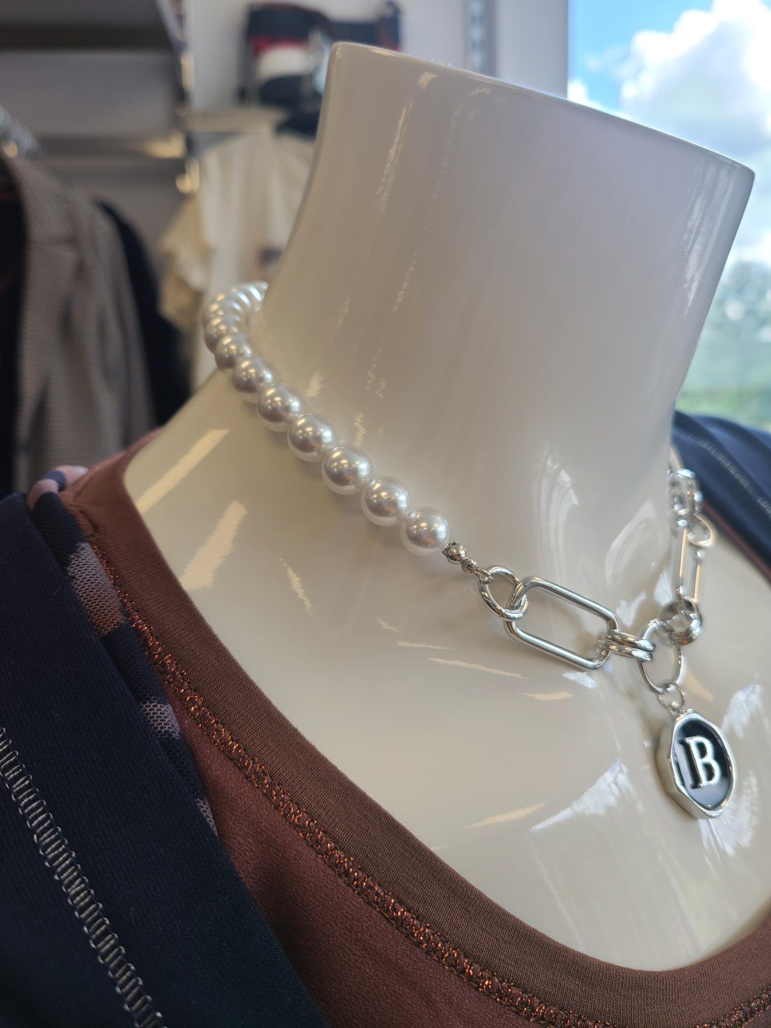 Collier Long Chico's Argenté Avec Fausses Perles - Occasion