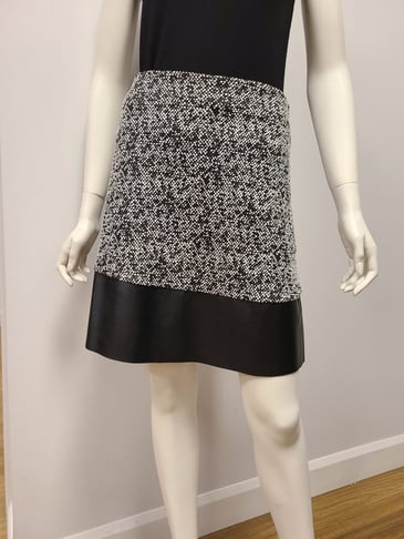 MICHAEL KORS JUPE DROITE IMPRIMÉE NOIR/BLANC BAS EN FAUX CUIR