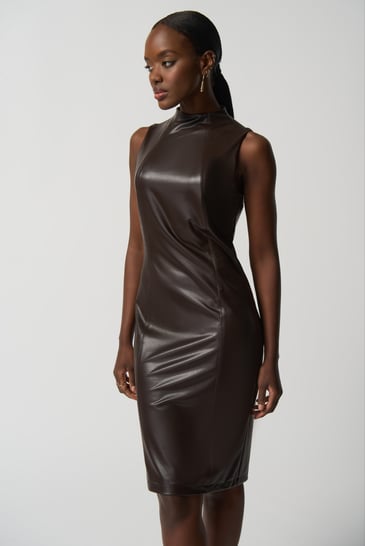 JOSEPH RIBKOFF ROBE SANS MANCHE EN CUIR AJUSTÉ