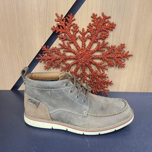 CLARKS BOTTILLON POUR HOMME AVEC LACET Specialites Feminines et Masculines