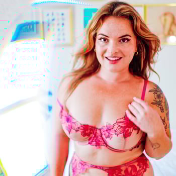 Gwen Bunny at Sheri's Ranch - Photo 19 of 26