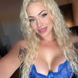 Mazikeen Synn - Nevada brothel courtesan at Sheri's Ranch