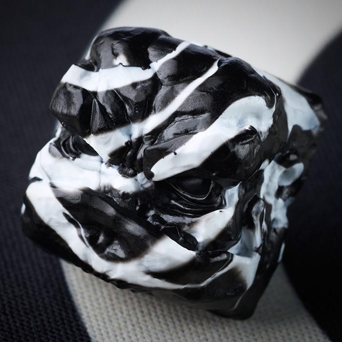 Howlite