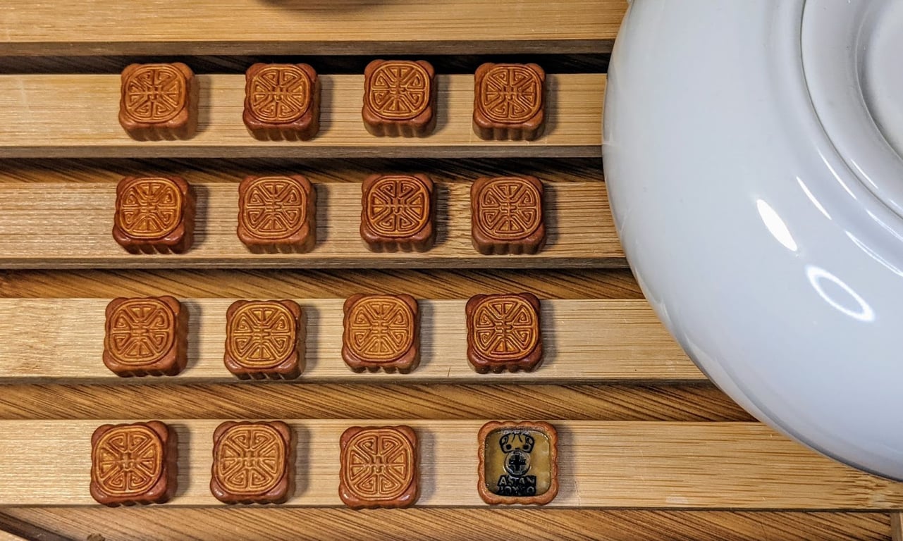 OG Mooncake and Stem Reveal