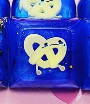 Sewing Tin Butter Babies(Pretzel)