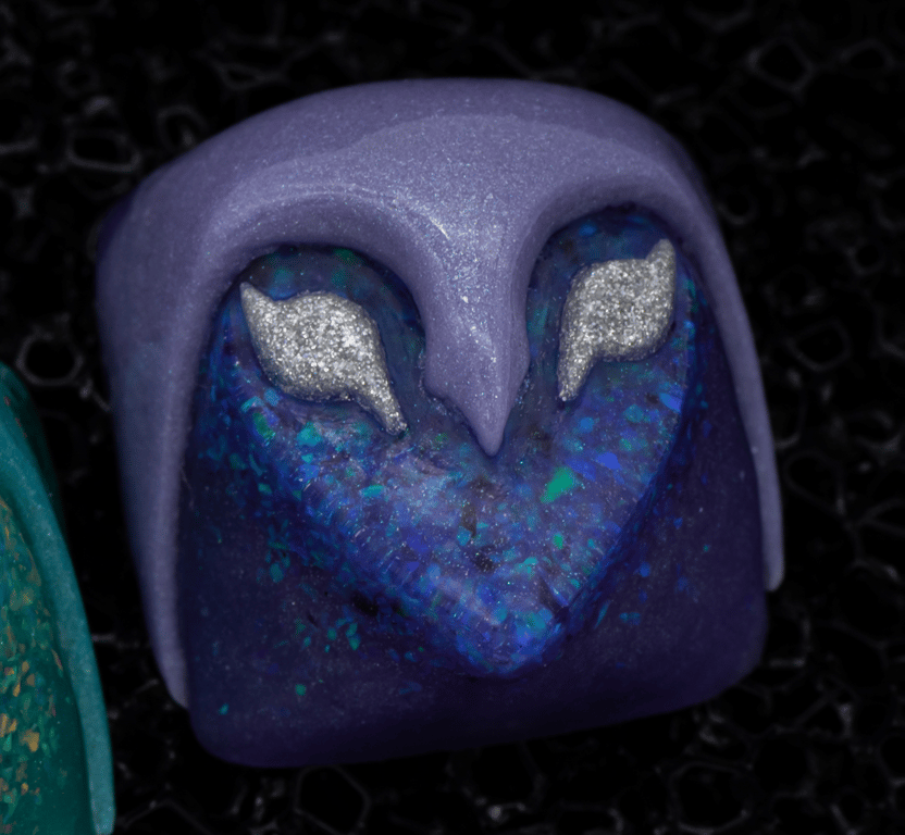 Lavender Op(al)ulence (Dot-less Variant)