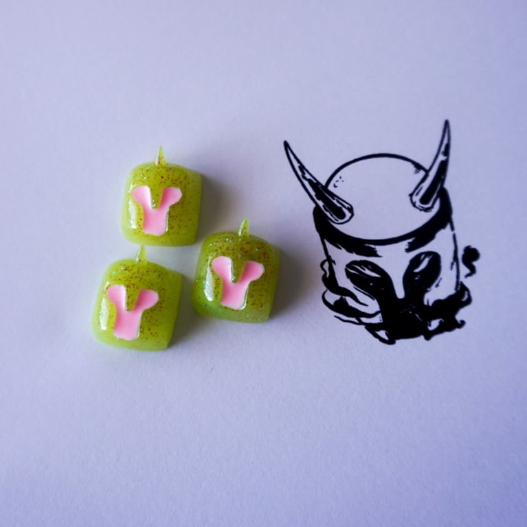 FWUIT GUMMY