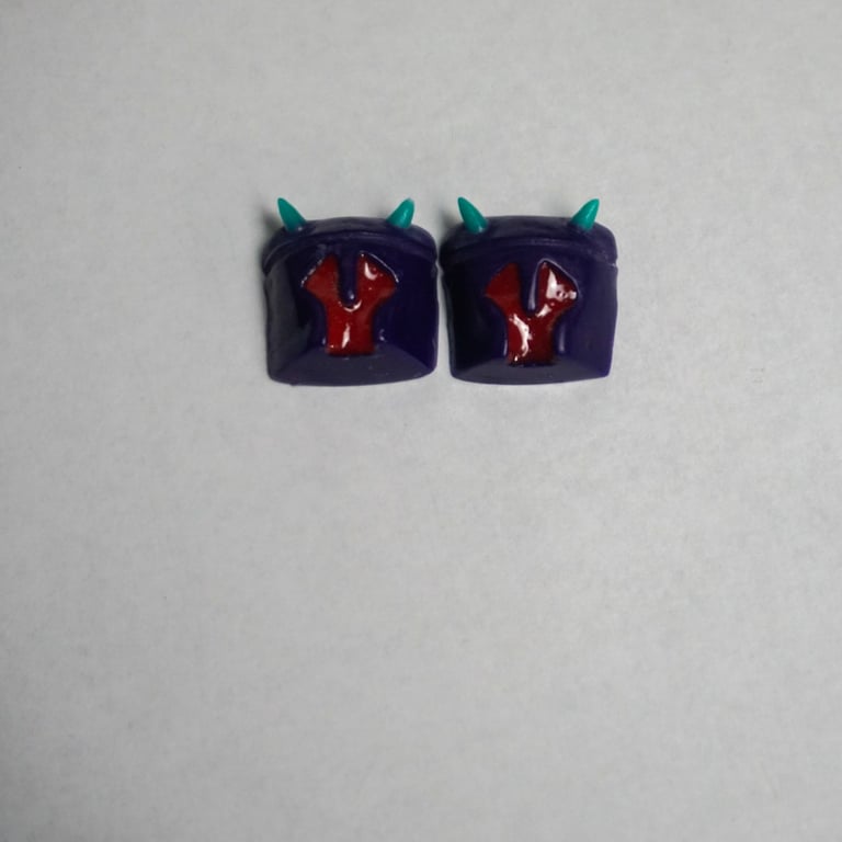 Laser Teal Horns