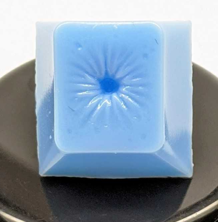Balloon Knot Blue