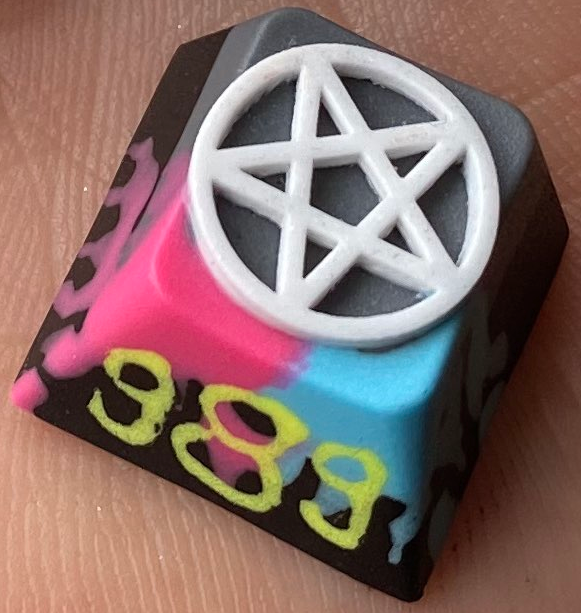 989