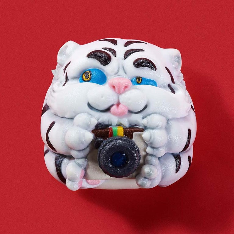 White Cubcamera
