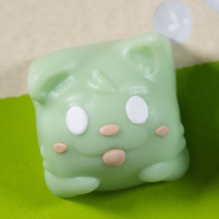 Melona M
