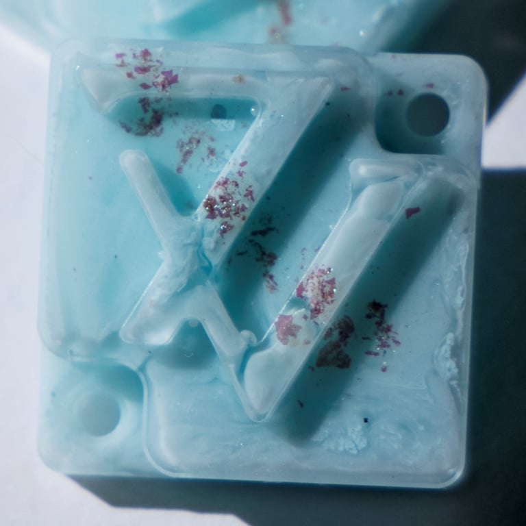 Kaleidoscopic Wisp 7v (2022 April Fool's Day Sale)