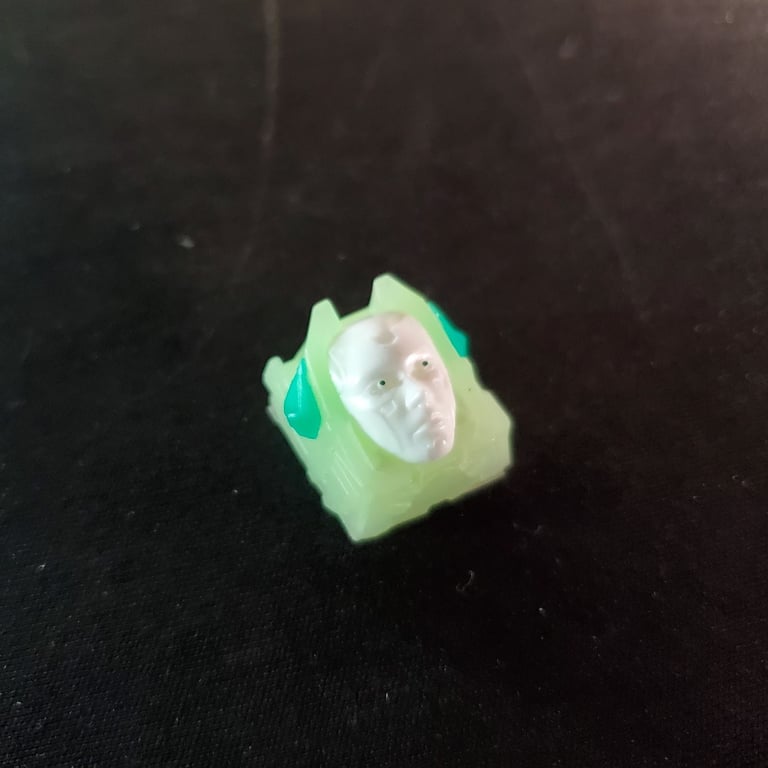 Pretty face took my green